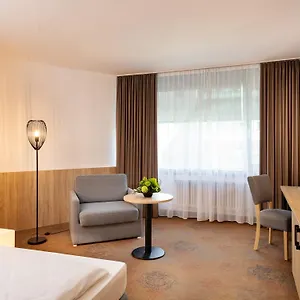 golden-leaf-hotel-frankfurt.frankfurtammainhotels.com/